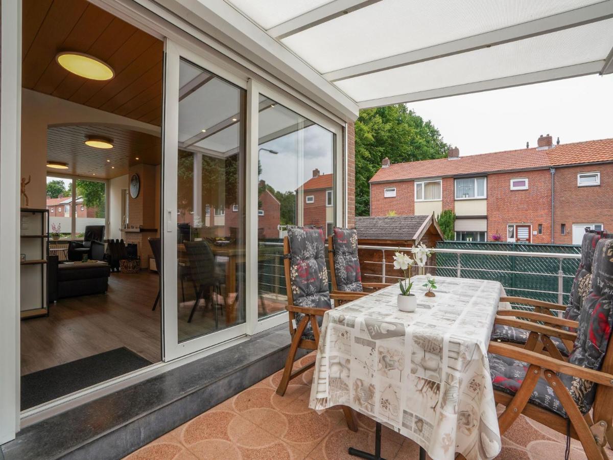 Villa Terraced House In Kerkrade With A Garden Extérieur photo